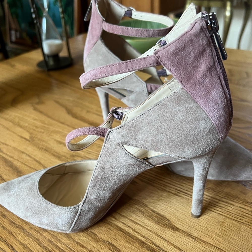 Jessica Simpson Shoes Women’s 10 Heel Pointy Toe Straps Mauve Tan - Picture 11 of 11